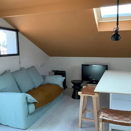 Jolie Dependance A Deux Pas De La Apartment